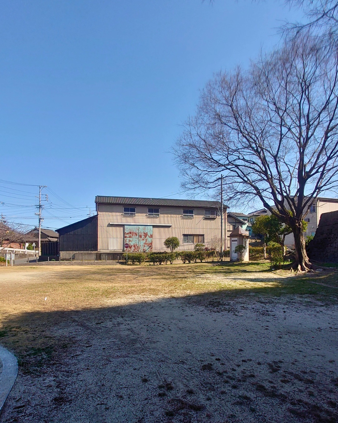 聚楽園公園 子どもの森へのアクセス階段