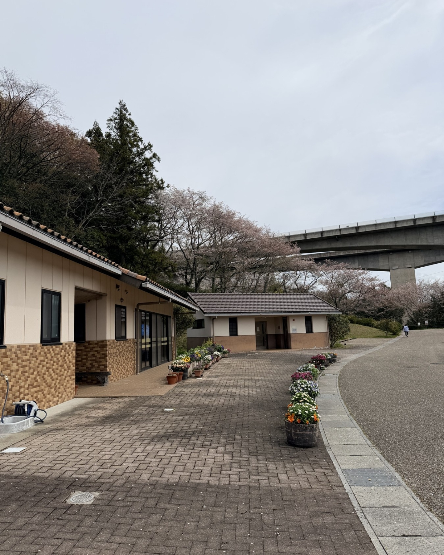 鞍ヶ池公園の園内施設