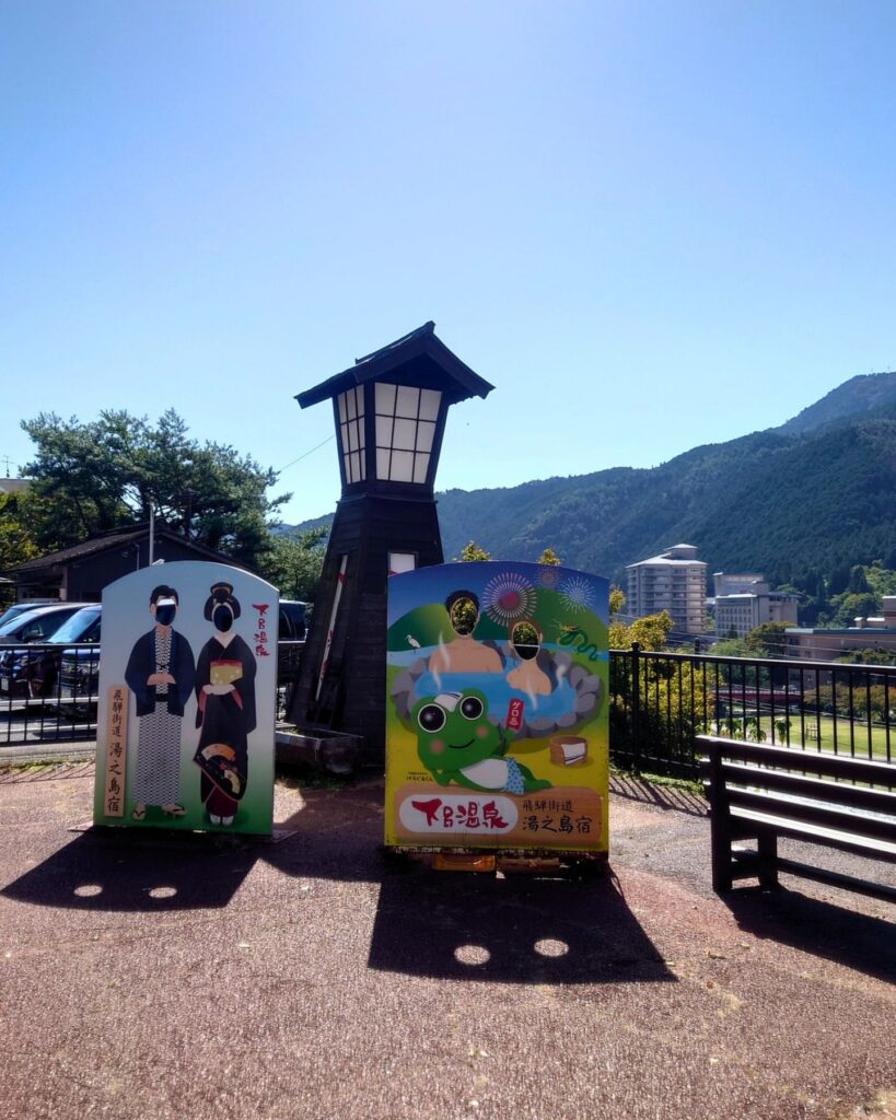 定番の顔出しパネル