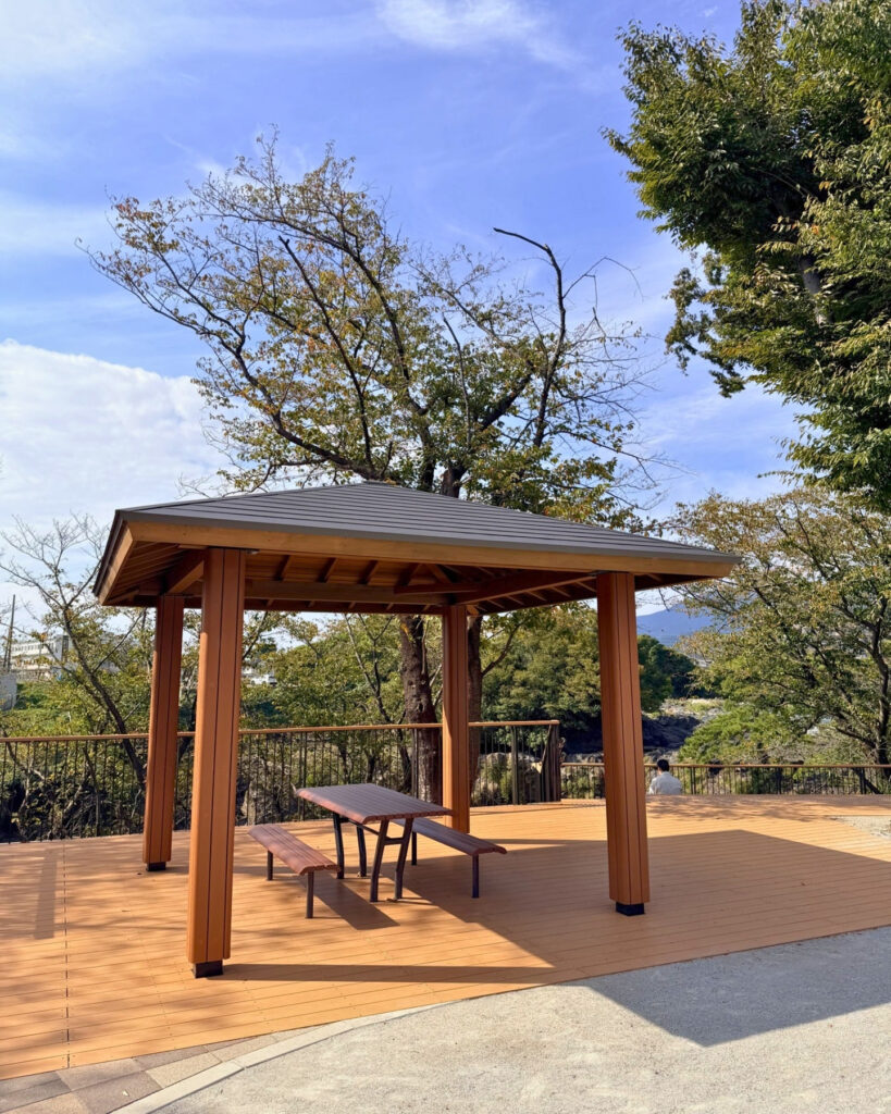 展望広場の東屋