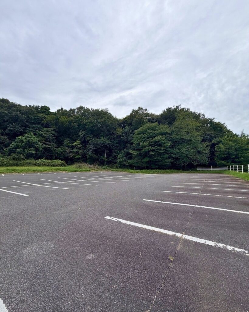 奥殿陣屋 西駐車場