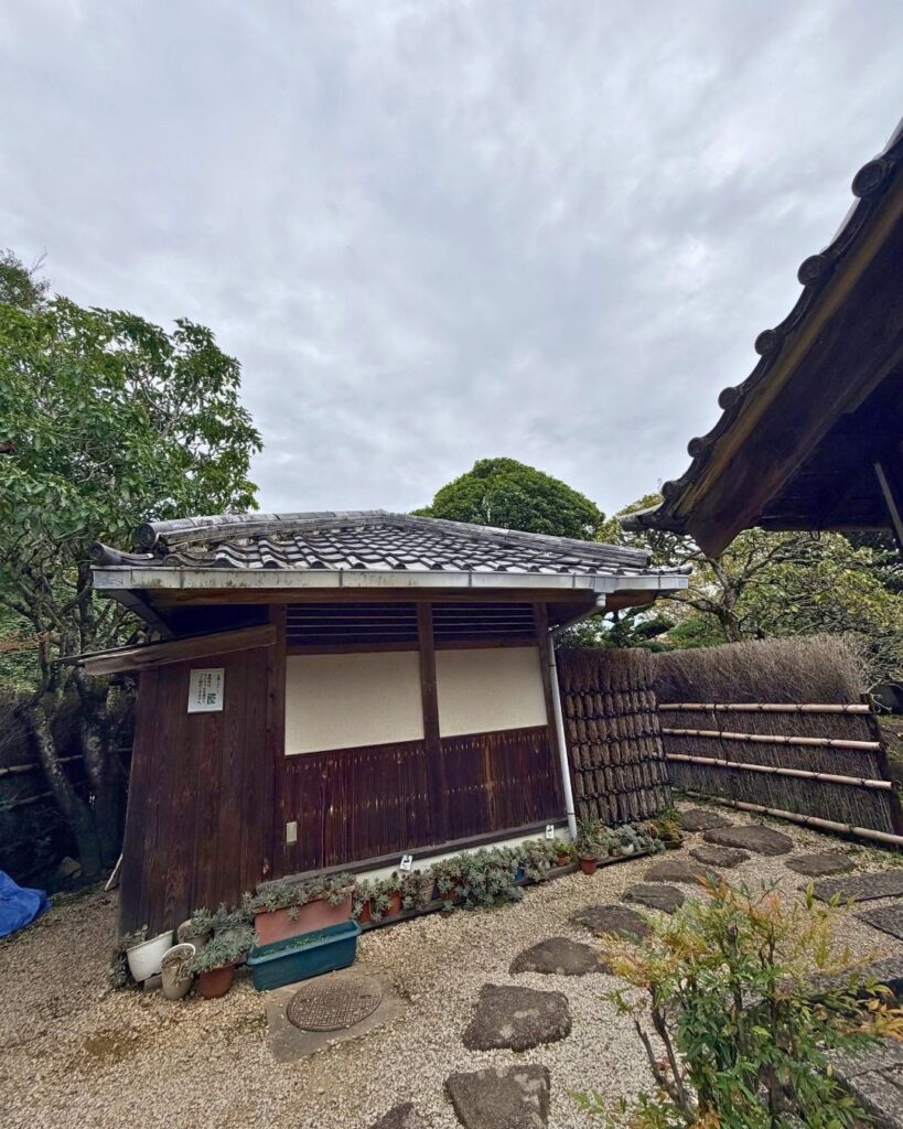 奥殿陣屋 書院の外のトイレ